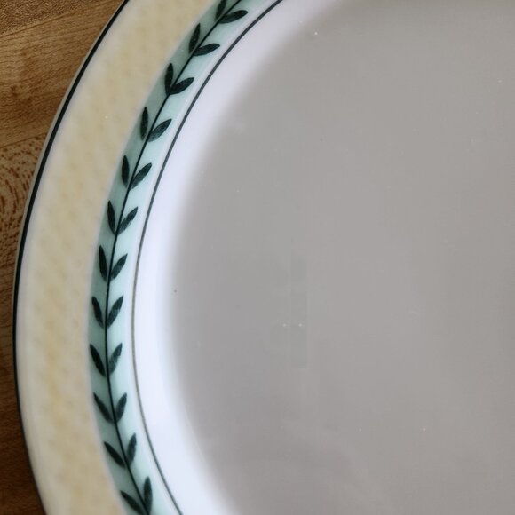 Villeroy & Boch Maintenon 14" Oval Platter Yellow and Green - Picture 2 of 3